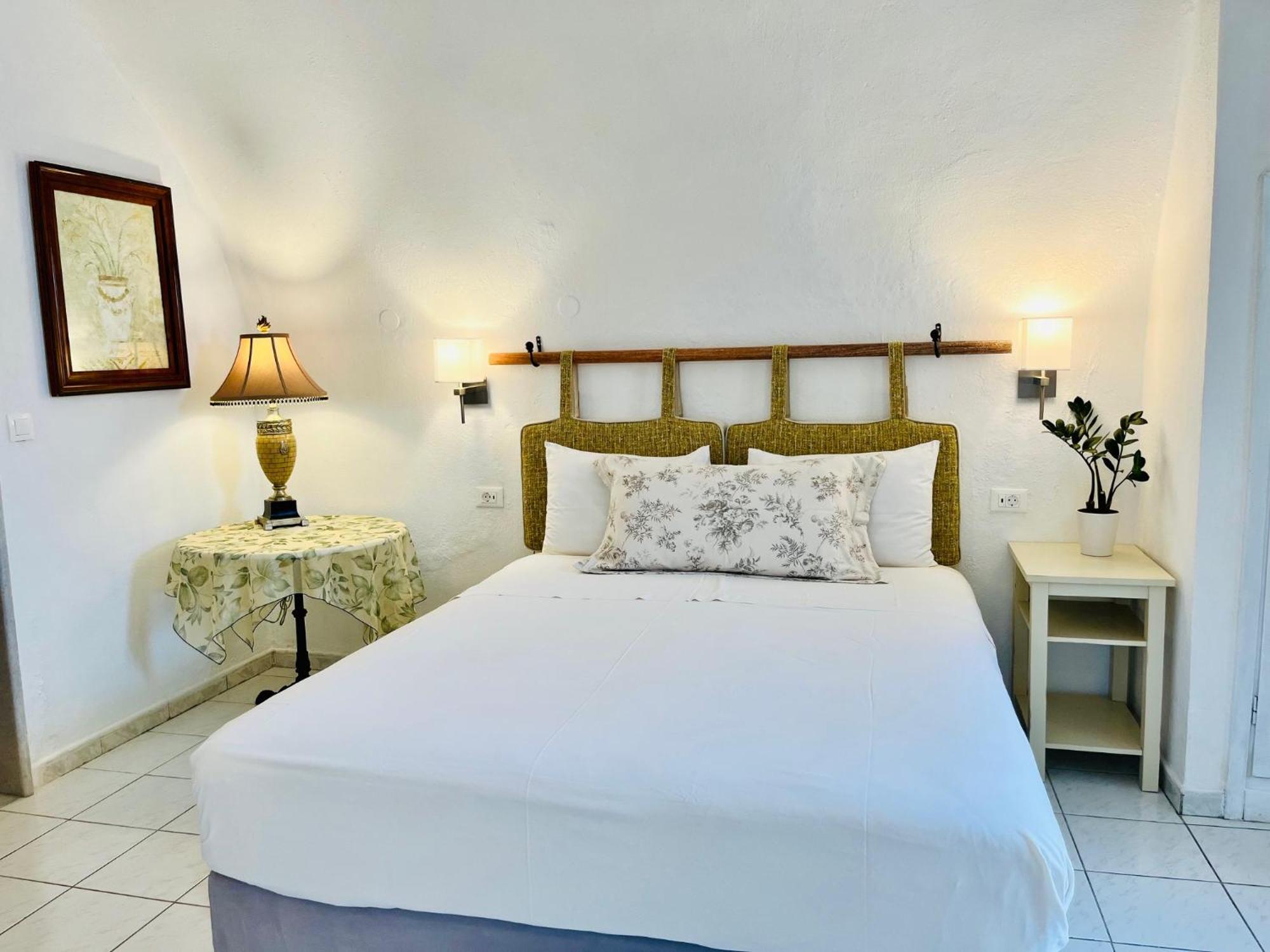 Le Petit Greek Hotel Fira  Bagian luar foto